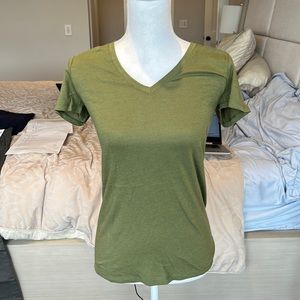 Gap Factory Favorite V-neck T-shirt